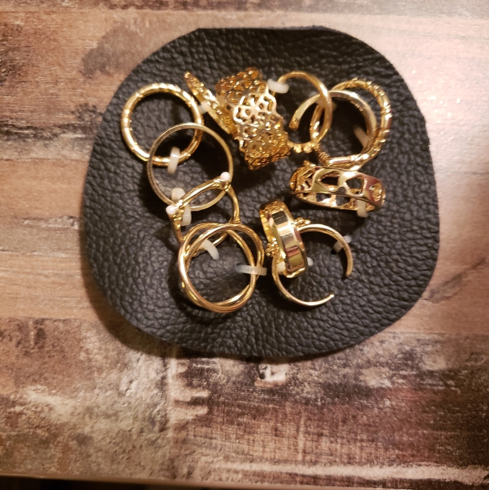 🦋 FREE PEOPLE RINGS 🦋 - Picture 2 of 4